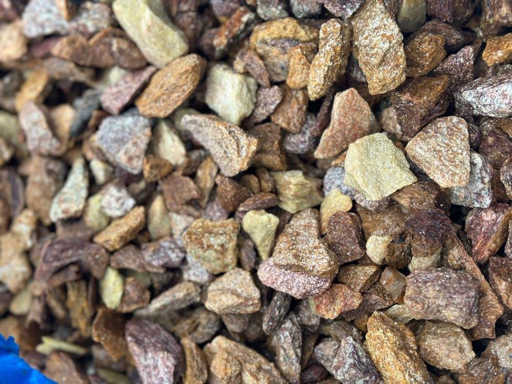 Златолит персиковый декоративная каменная крошка купить в Кировграде