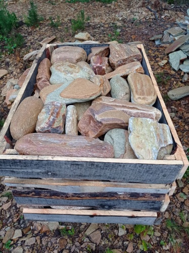 Златолит жёлтый, жёлто-зелёный глыбки и валуны для ланшафтного дизайна купить в Кировграде