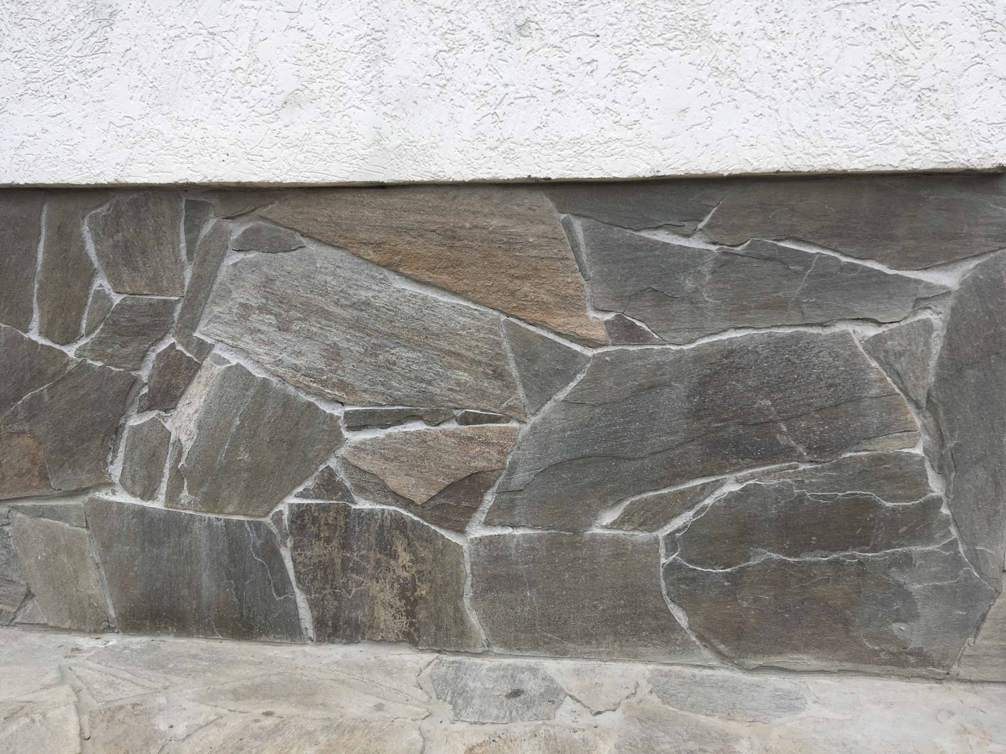 Плитняк златолит Уральский  для фасада купить в Кировграде