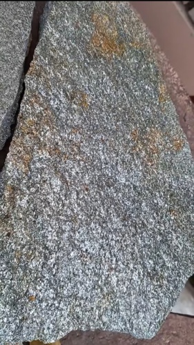 Плитняк златолит серебристый для цоколя, отмостки купить в Кировграде