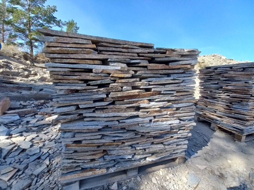 Плитняк златолит серебристый для фасада купить в Кировграде