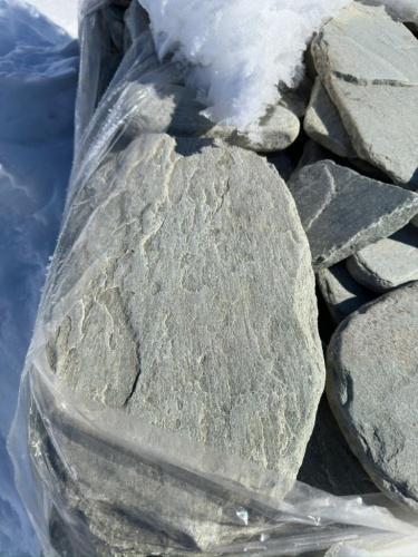 Плитняк златолит зелёный галтованный для цоколя купить в Кировграде