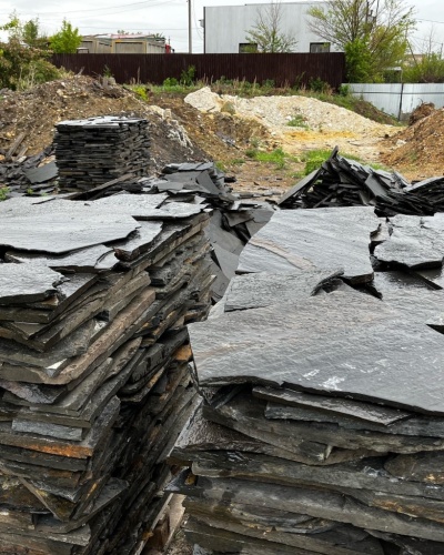 купить чёрный плитняк златолит